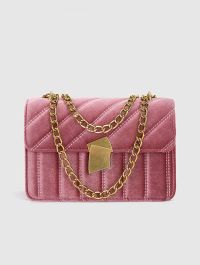 “Velvet Dreams: Exploring the Charm of the Mini Velvet Messenger Bag in Vibrant Hues”