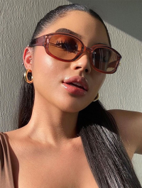 “Shade in Style: Exploring the Chic Appeal of Tina’s UV Protection Sunglasses for Women”